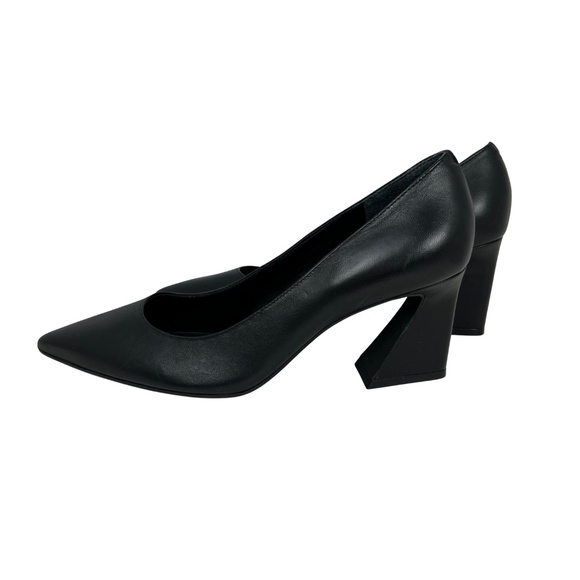 Vince Camuto Hailenda Black Leather Flare Heel Pointed Pump Classic Basic 7.5M - Picture 6 of 9